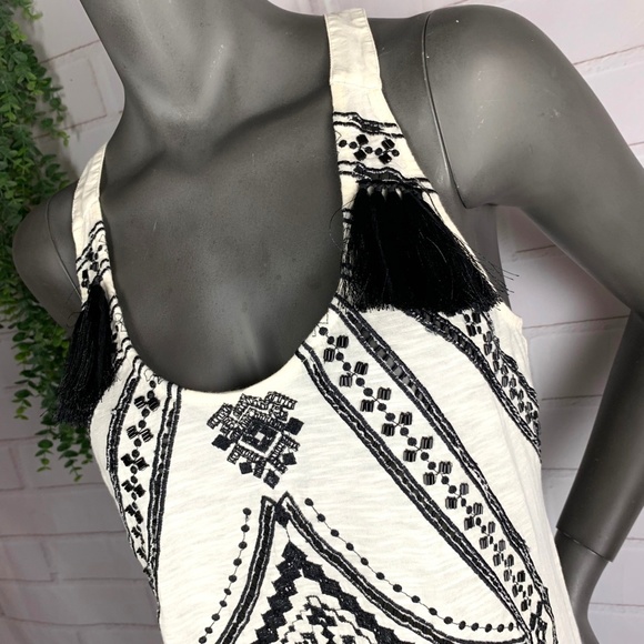 🚫SOLD! I•BANANA REPUBLIC•I Sleeveless Blouse - Picture 2 of 8